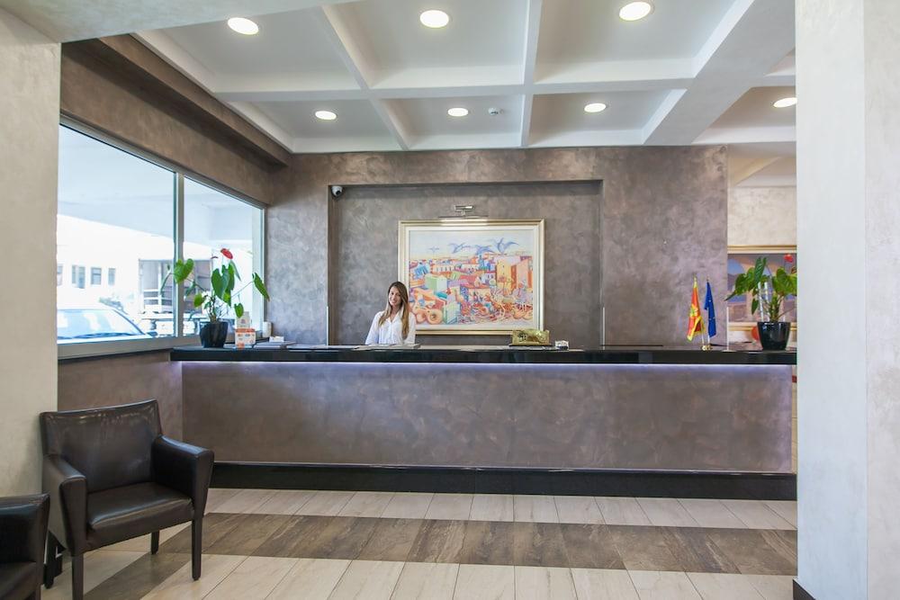 Sato Conference And Spa Hotel Sutomore Εξωτερικό φωτογραφία